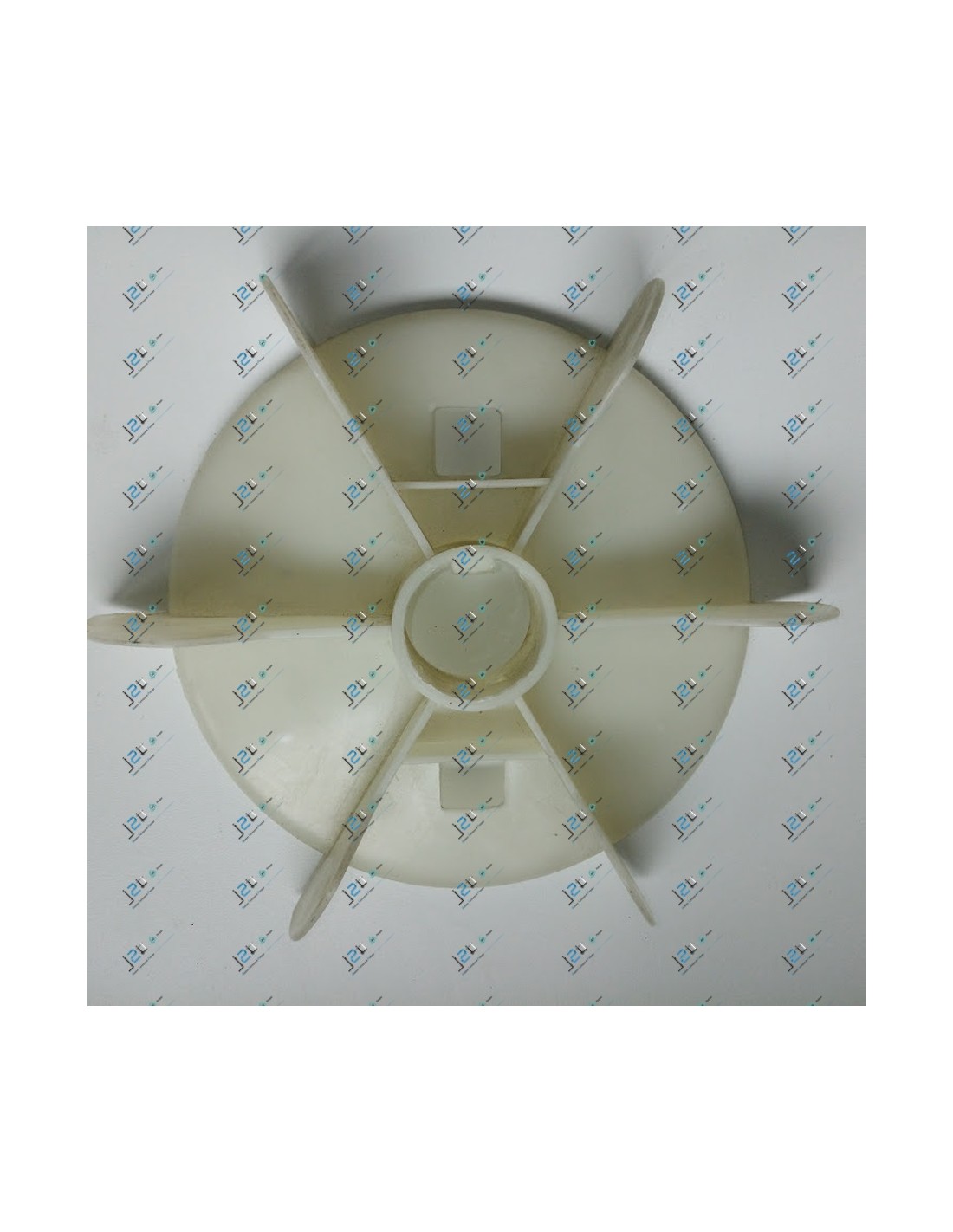 Hélice refroidissement moteur